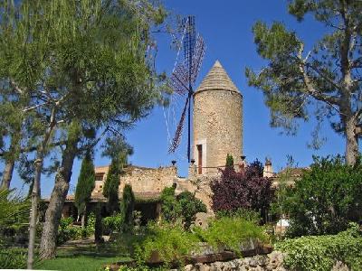 Idyllic mill in Santa Eugenia