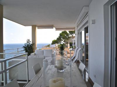 Designer apartment in 1st sea line with panoramic sea views
